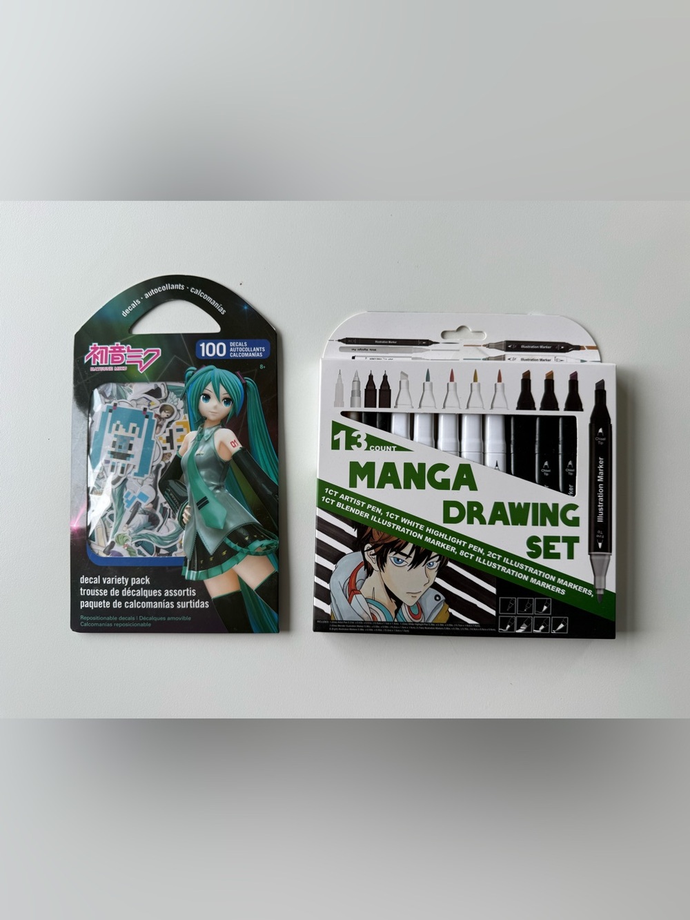 Hatsune Miku Anime Manga Drawing Art Set + 100 Decal Stickers